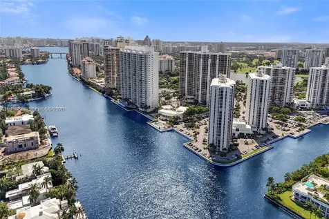 20515 E Country Club Drive Aventura FL 33180