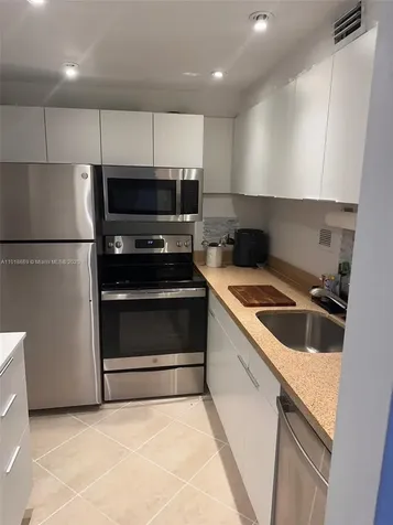 1000 West Avenue Miami Beach FL 33139