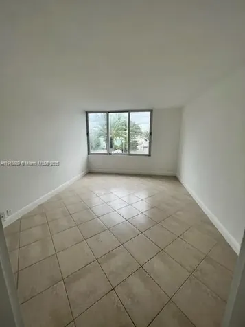 1000 West Avenue Miami Beach FL 33139