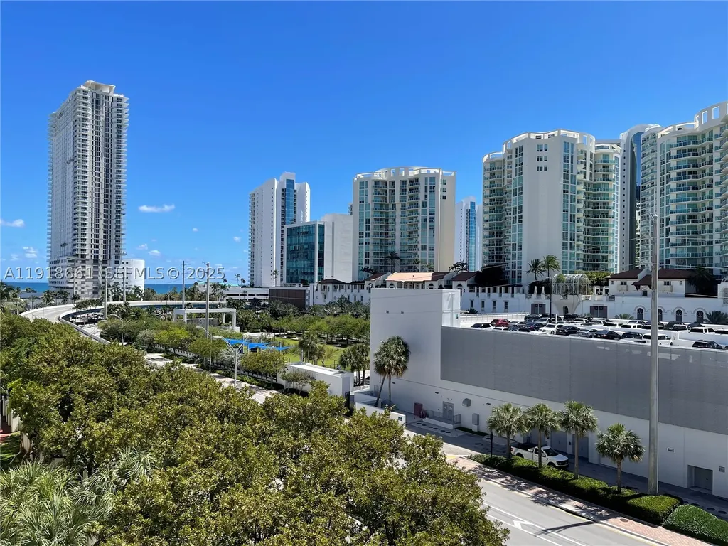 16909 N Bay Road Sunny Isles Beach FL 33160
