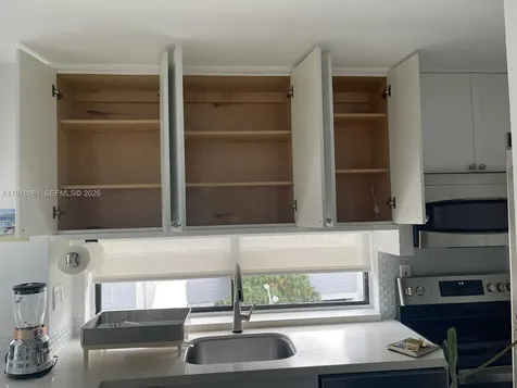 16909 N Bay Road Sunny Isles Beach FL 33160