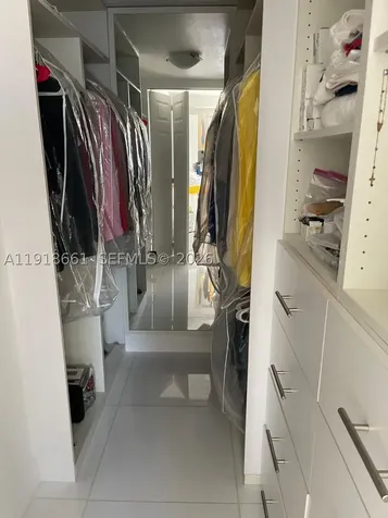 16909 N Bay Road Sunny Isles Beach FL 33160