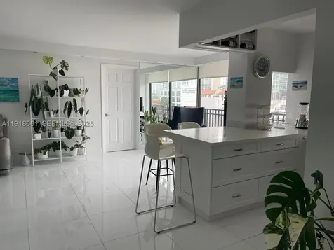16909 N Bay Road Sunny Isles Beach FL 33160