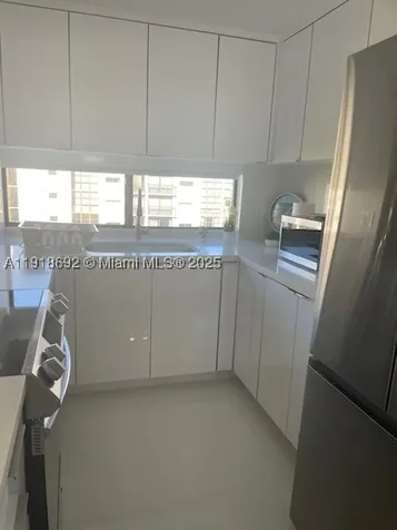 16909 N Bay Road Sunny Isles Beach FL 33160
