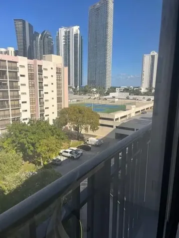 16909 N Bay Road Sunny Isles Beach FL 33160