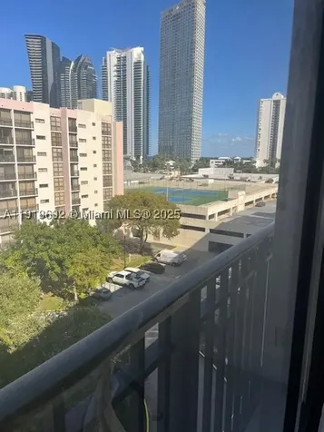 16909 N Bay Road Sunny Isles Beach FL 33160