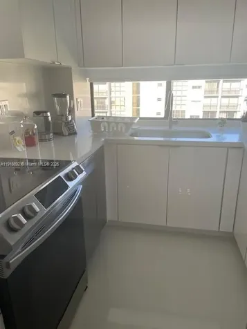 16909 N Bay Road Sunny Isles Beach FL 33160
