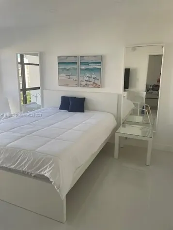 16909 N Bay Road Sunny Isles Beach FL 33160