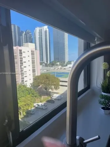 16909 N Bay Road Sunny Isles Beach FL 33160