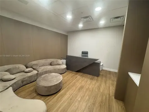 2820 NE 214th Street Aventura FL 33180