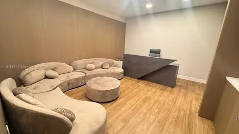 2820 NE 214th Street Aventura FL 33180