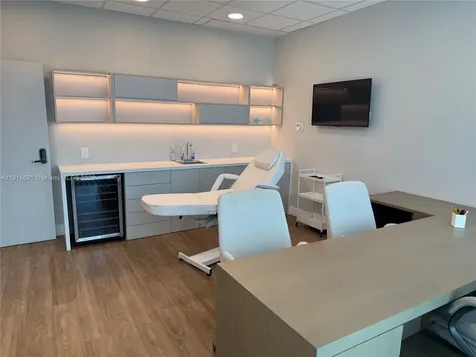 2820 NE 214th Street Aventura FL 33180