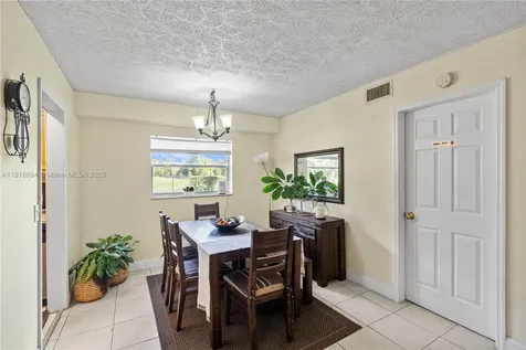 8000 Lagos De Campo Boulevard Tamarac FL 33321