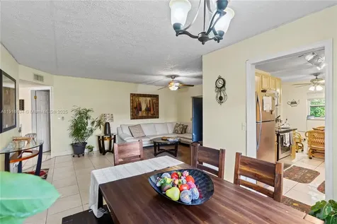 8000 Lagos De Campo Boulevard Tamarac FL 33321