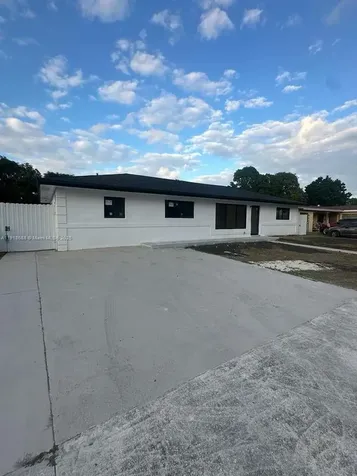2041 NW 190th Terrace Miami Gardens FL 33056