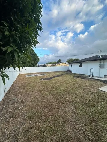 2041 NW 190th Terrace Miami Gardens FL 33056