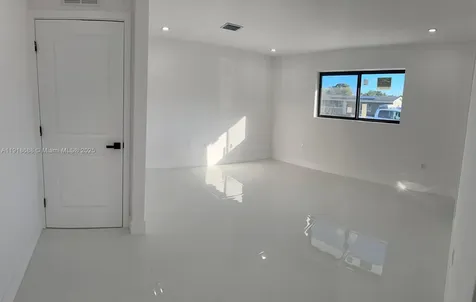 2041 NW 190th Terrace Miami Gardens FL 33056