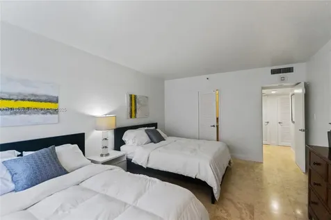 Miami Beach FL 33139