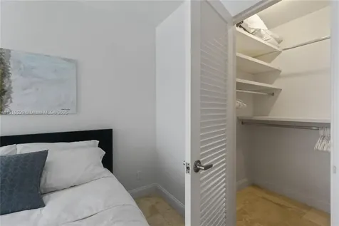 Miami Beach FL 33139