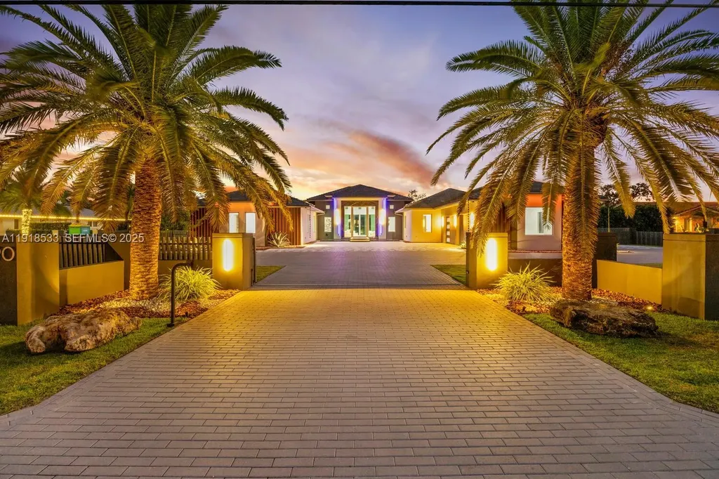 9790 SW 62nd Street Miami FL 33173