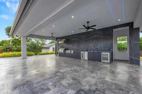 9790 SW 62nd Street Miami FL 33173