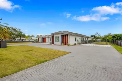 9790 SW 62nd Street Miami FL 33173