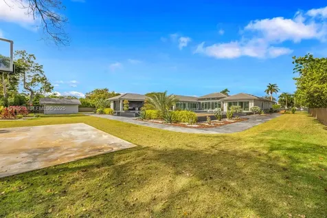 9790 SW 62nd Street Miami FL 33173