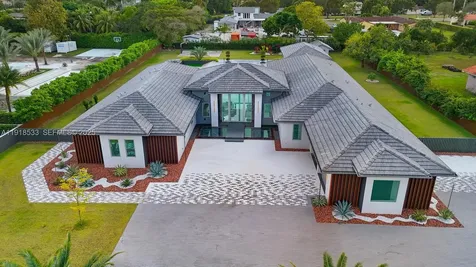 9790 SW 62nd Street Miami FL 33173