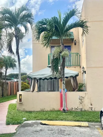1990 SW 121st Court Miami FL 33175