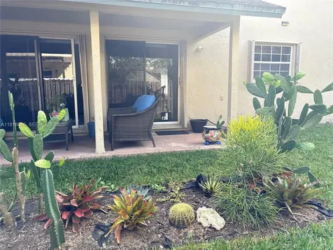 7809 NW 192nd Street Hialeah FL 33015