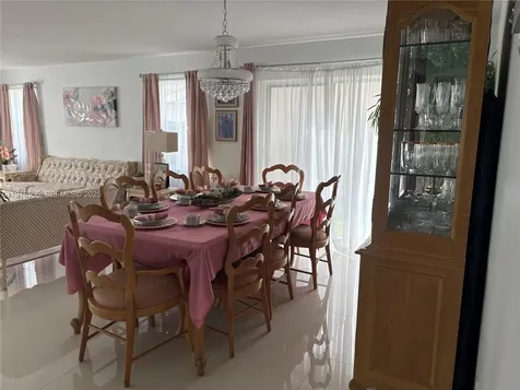 7809 NW 192nd Street Hialeah FL 33015