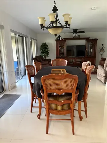 7809 NW 192nd Street Hialeah FL 33015