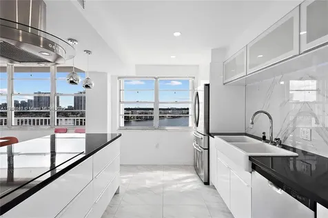2801 NE 183rd Street Aventura FL 33160