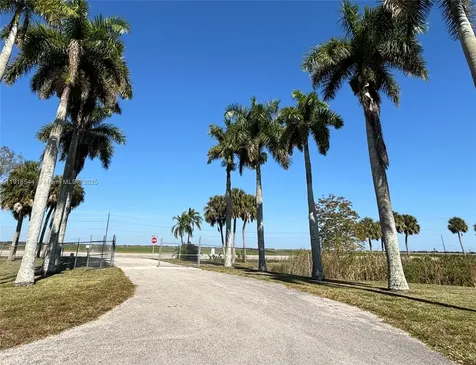 15877 E Sr 80 Clewiston FL 33440