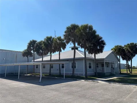 15877 E Sr 80 Clewiston FL 33440
