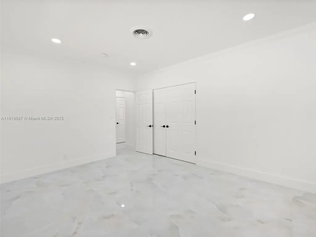 2764 NE 35th Street Fort Lauderdale FL 33306