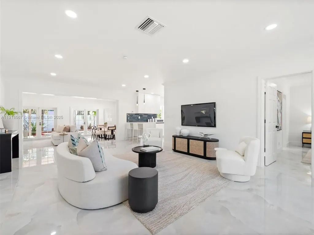 2764 NE 35th Street Fort Lauderdale FL 33306