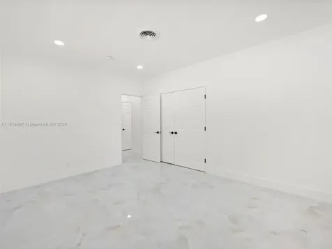 2764 NE 35th Street Fort Lauderdale FL 33306