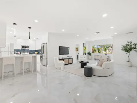 2764 NE 35th Street Fort Lauderdale FL 33306
