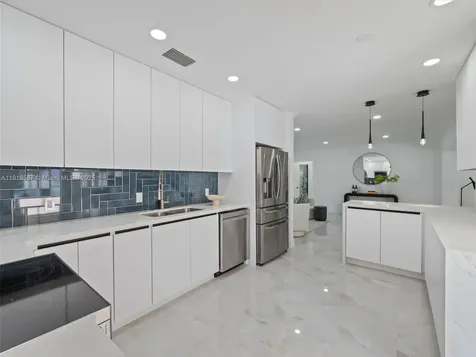 2764 NE 35th Street Fort Lauderdale FL 33306