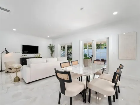 2764 NE 35th Street Fort Lauderdale FL 33306