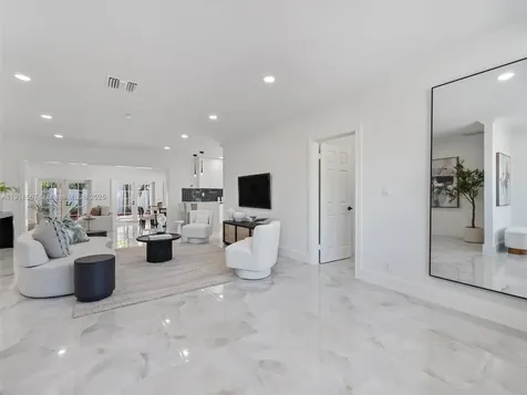 2764 NE 35th Street Fort Lauderdale FL 33306