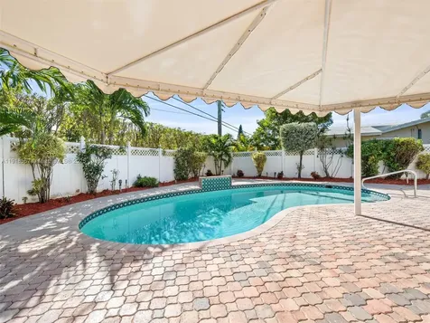 2764 NE 35th Street Fort Lauderdale FL 33306
