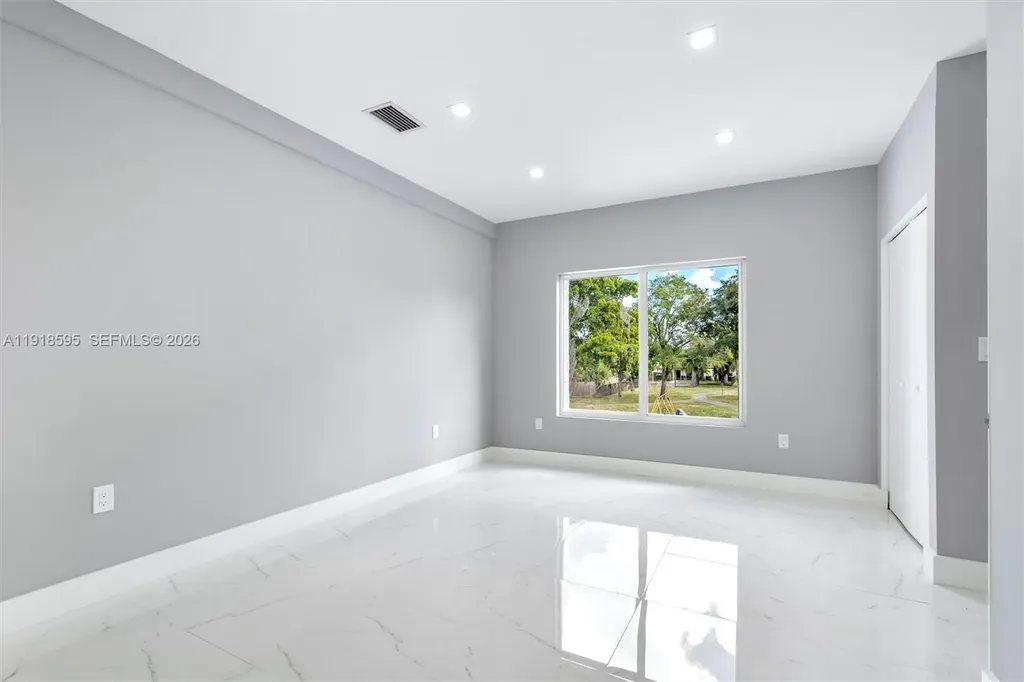6884 NW 30 Avenue Fort Lauderdale FL 33309