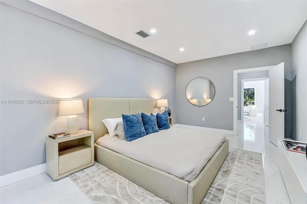 6884 NW 30 Avenue Fort Lauderdale FL 33309