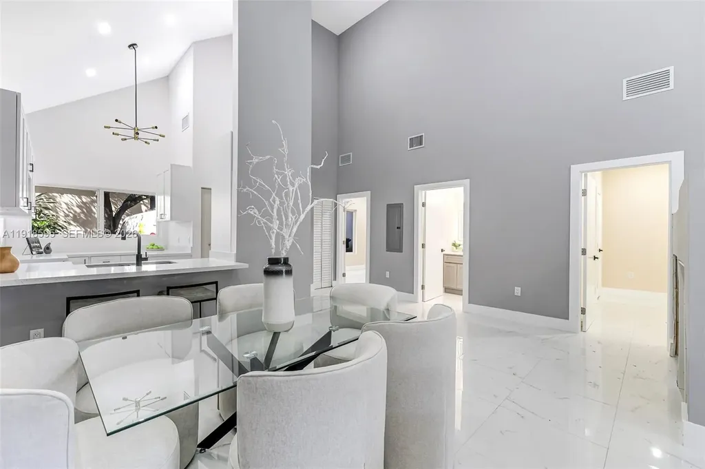 6884 NW 30 Avenue Fort Lauderdale FL 33309