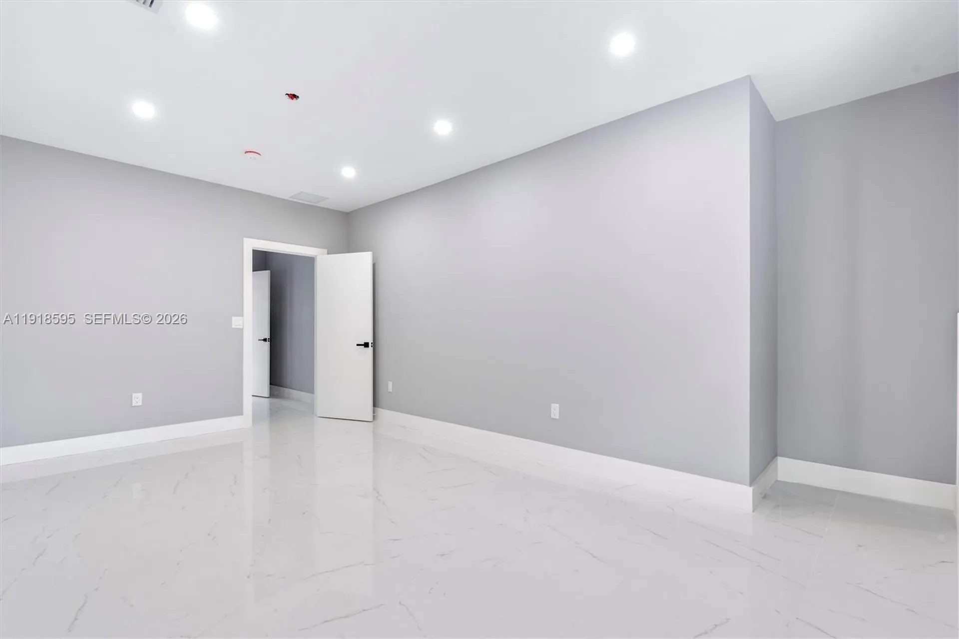 6884 NW 30 Avenue Fort Lauderdale FL 33309