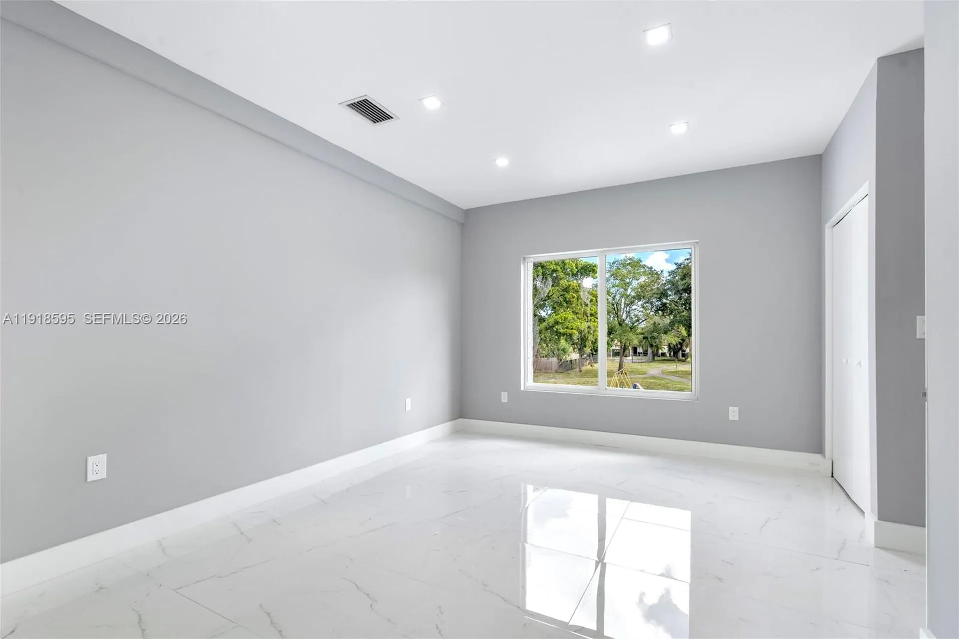 6884 NW 30 Avenue Fort Lauderdale FL 33309