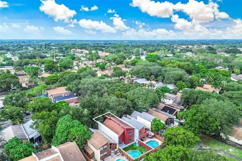 6884 NW 30 Avenue Fort Lauderdale FL 33309