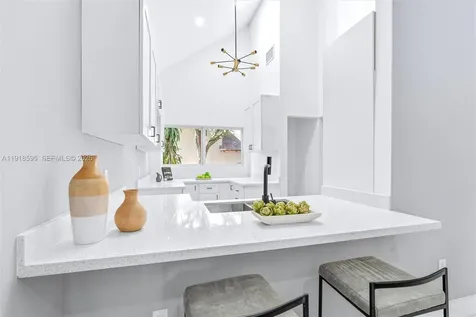 6884 NW 30 Avenue Fort Lauderdale FL 33309